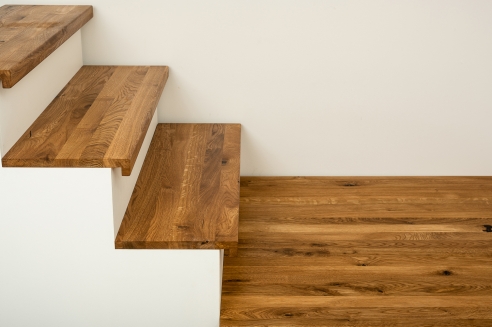 Stair tread Renovation step riser wild oak 26mm natural oiled